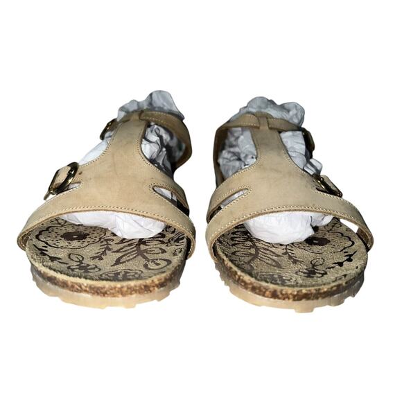 MASSIMO CAPONI Shoes Women's Size 9.5M Tan Leather Buckle Strap Sandals Vacation - Picture 4 of 9